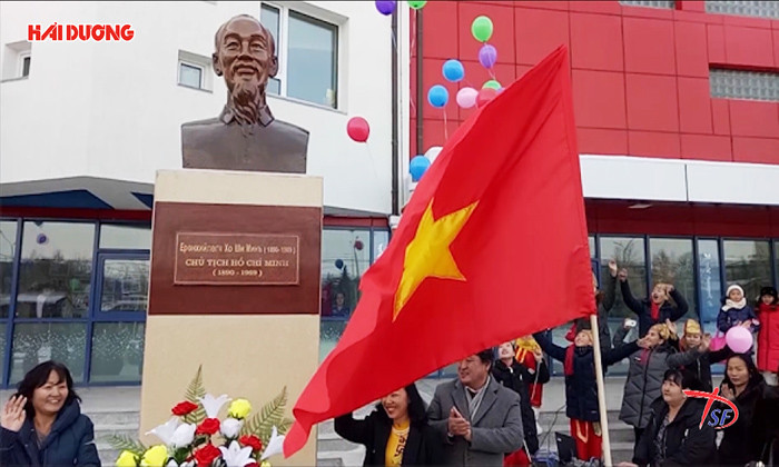 Bộ Ngoại giao: Tôn vinh Chủ tịch Hồ Chí Minh ở nước ngoài